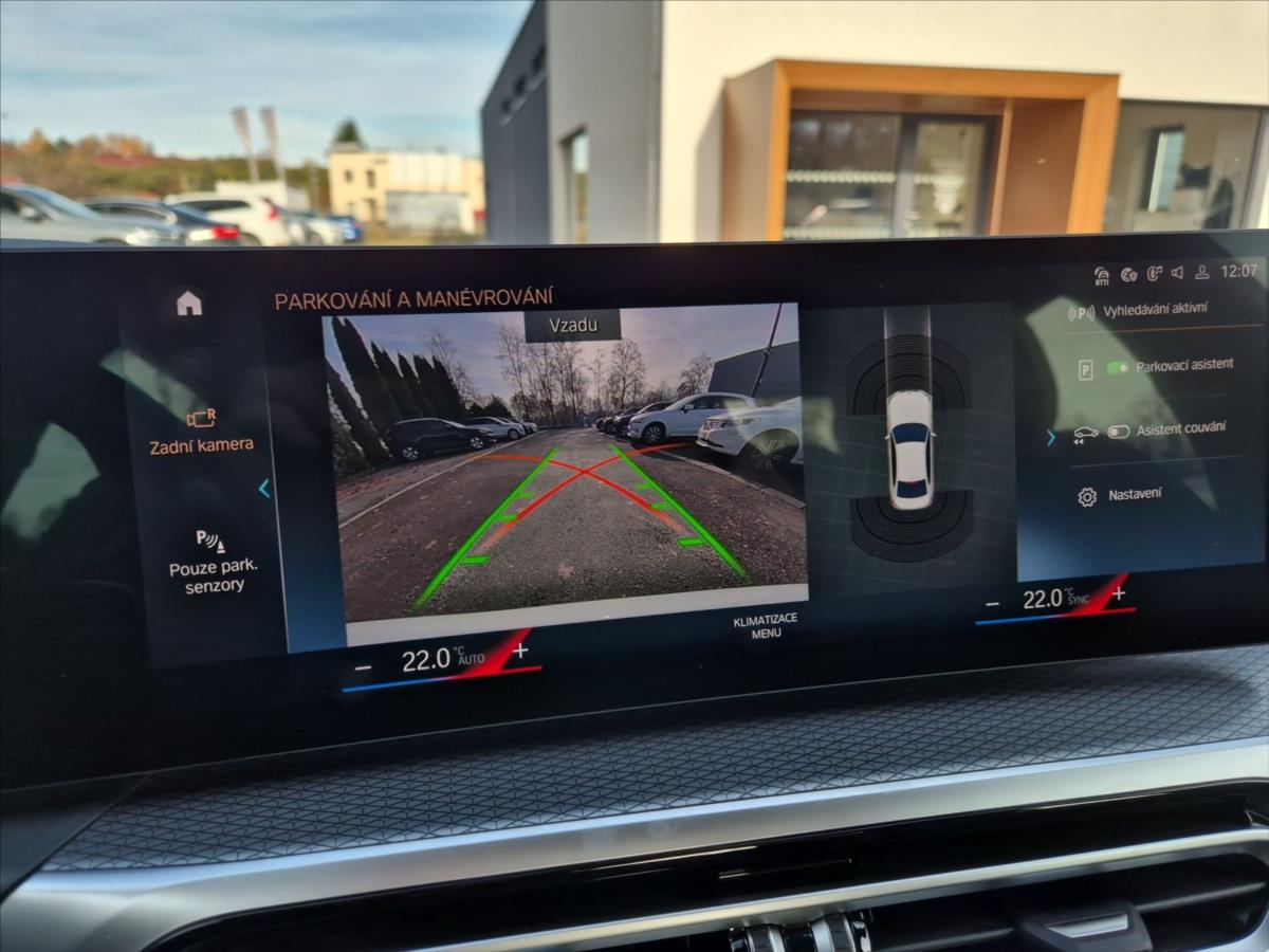 BMW Řada 3 2,0 318d G20 M--Sport BMW Řada 3 2,0 318d G20 M--Sport