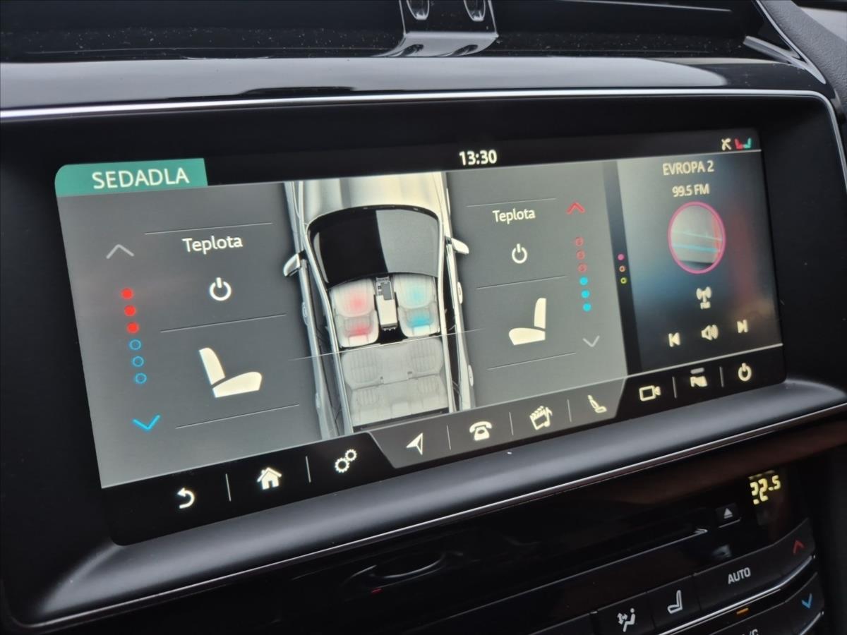 Jaguar F-Pace 3,0 30d AWD Porfolio Jaguar F-Pace 3,0 30d AWD Porfolio