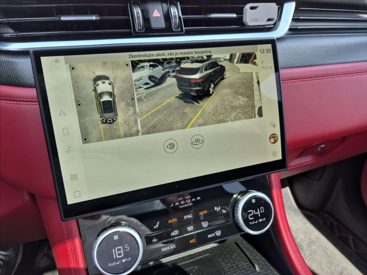 Jaguar F-Pace 5,0 V8 AWD SVR 405 kW Jaguar F-Pace 5,0 V8 AWD SVR 405 kW
