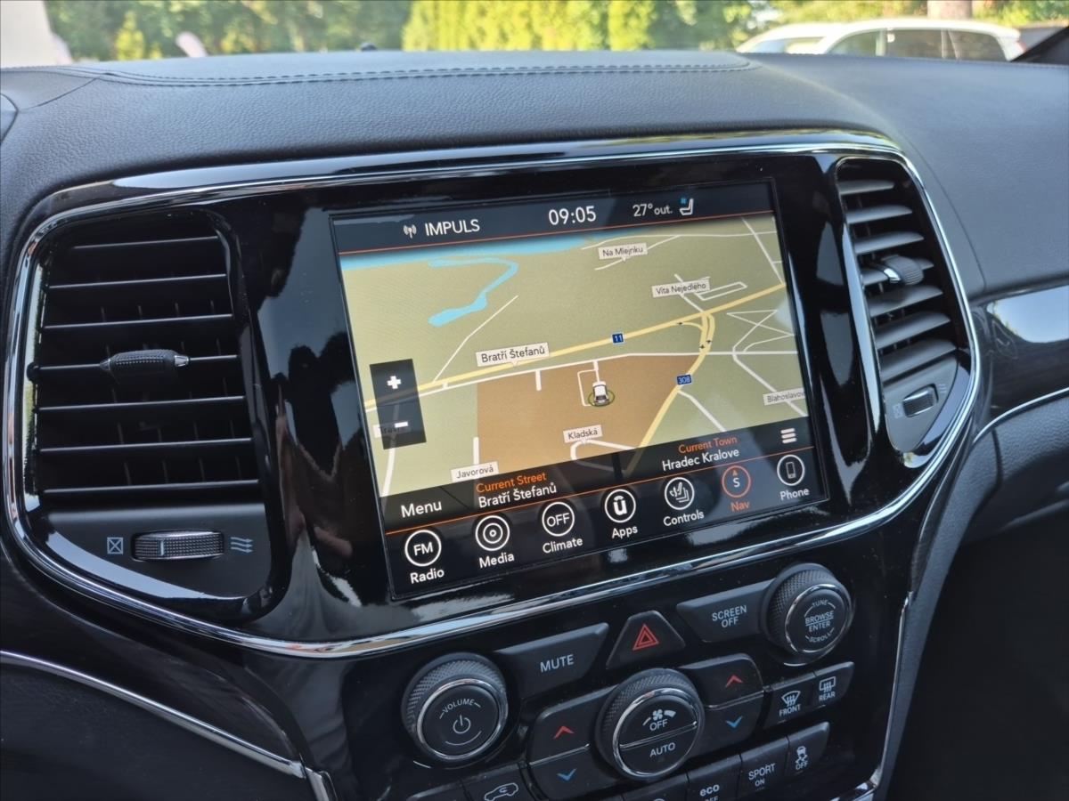 Jeep Grand Cherokee 3,0 CRD Overland 4X4 DPH Jeep Grand Cherokee 3,0 CRD Overland 4X4 DPH