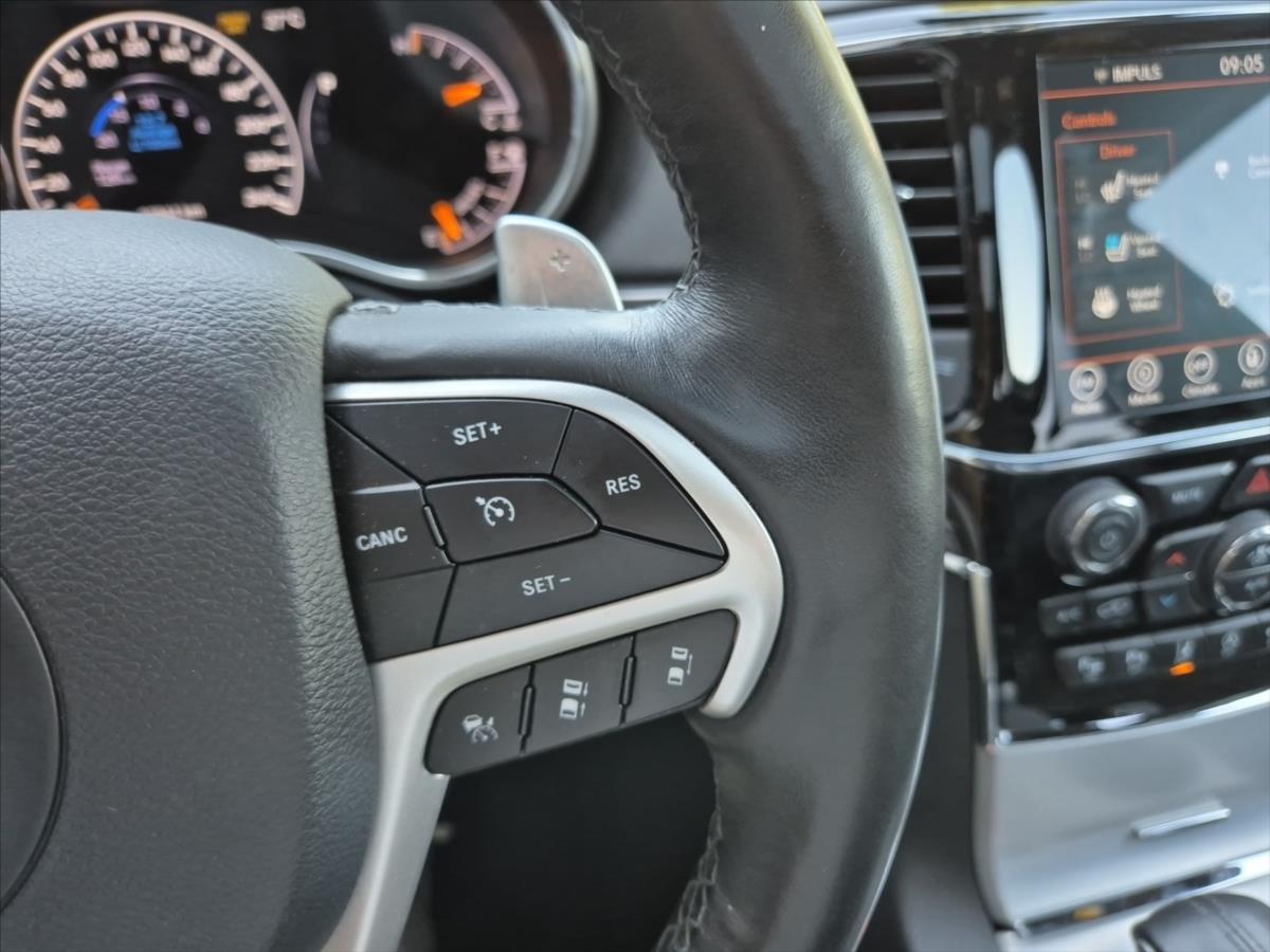Jeep Grand Cherokee 3,0 CRD Overland 4X4 DPH Jeep Grand Cherokee 3,0 CRD Overland 4X4 DPH