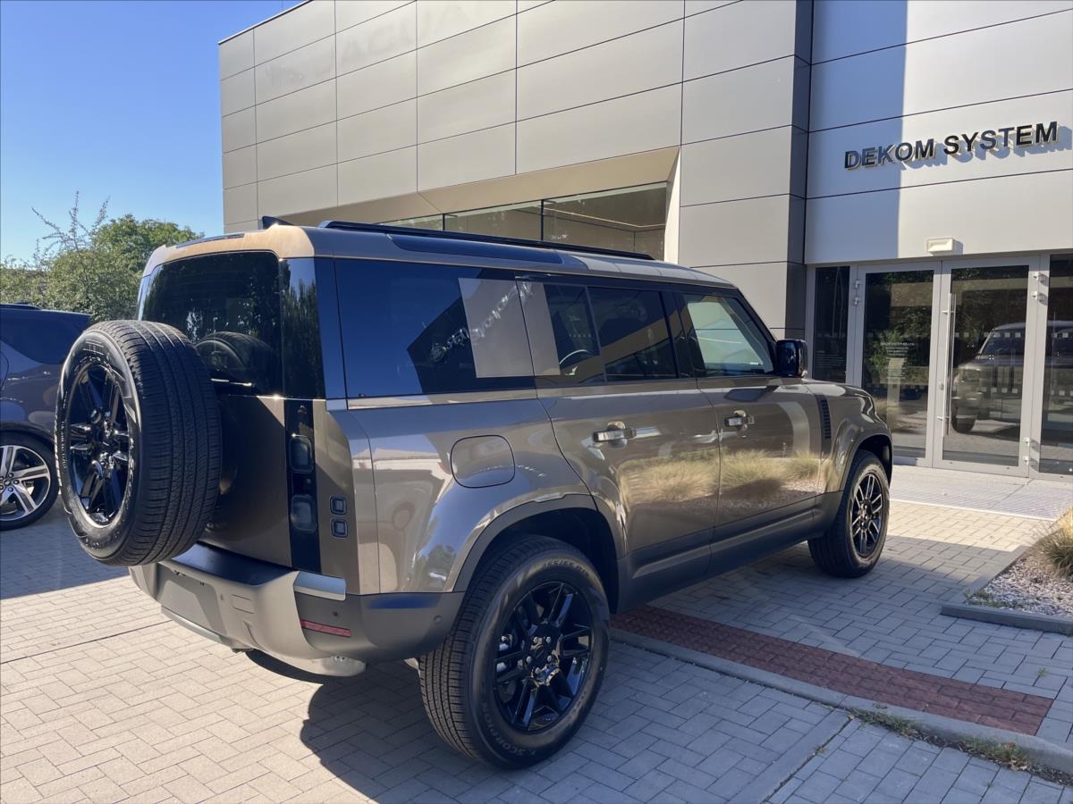 Land Rover Defender 3,0 110 S D250 AWD Land Rover Defender 3,0 110 S D250 AWD