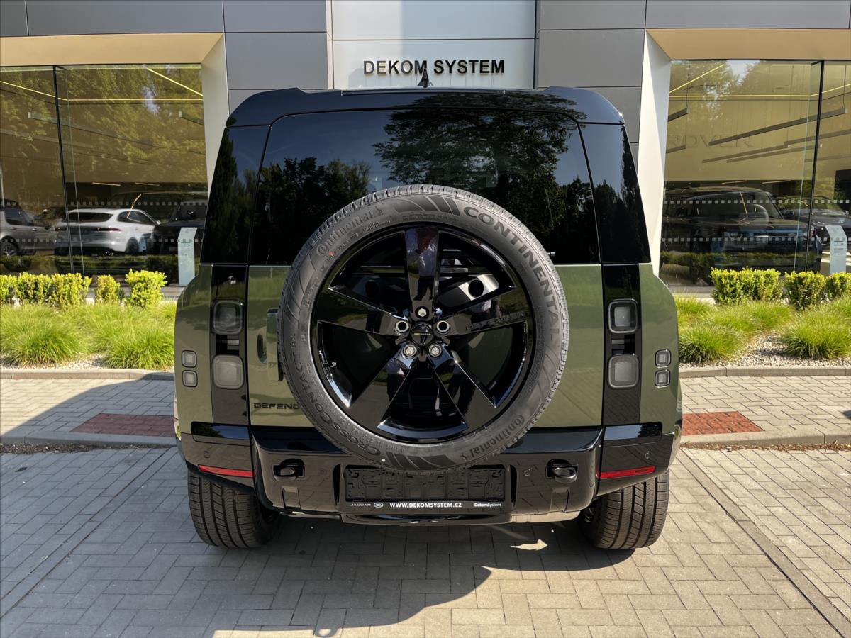 Land Rover Defender 3,0 110 X-Dynamic SE D200 AWD Land Rover Defender 3,0 110 X-Dynamic SE D200 AWD