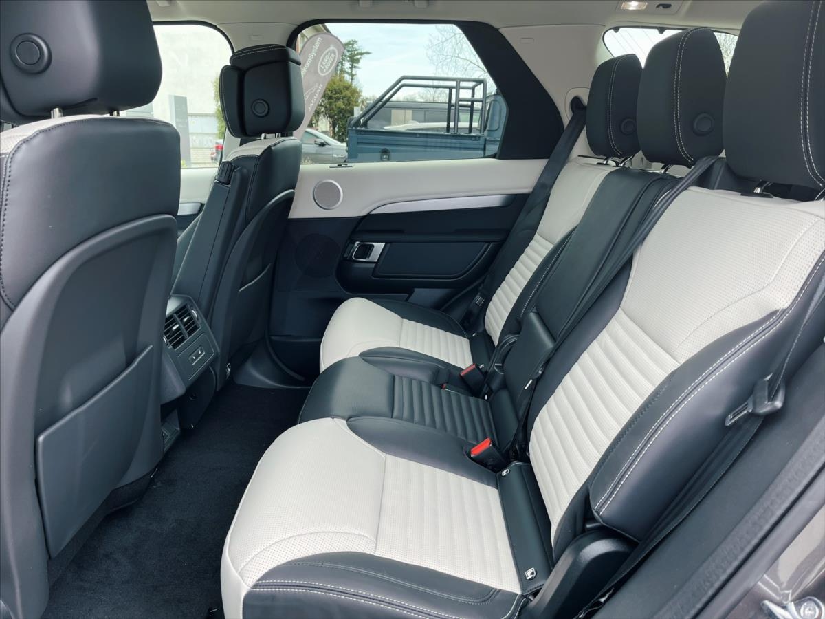 Land Rover Discovery 3,0 Dynamic HSE D350 AWD Land Rover Discovery 3,0 Dynamic HSE D350 AWD