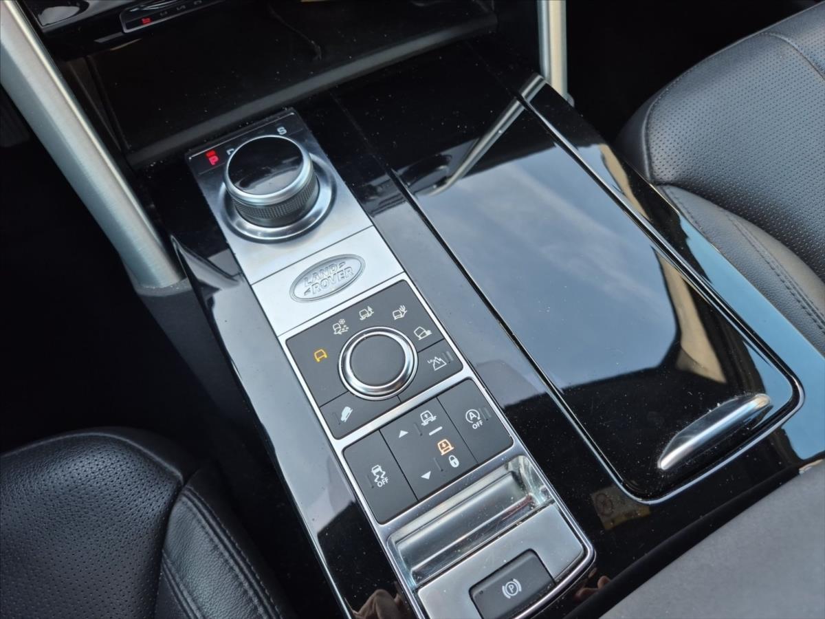 Land Rover Discovery 3,0 TDV6 4x4 5 Land Rover Discovery 3,0 TDV6 4x4 5