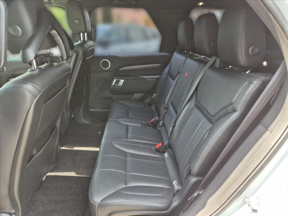 Land Rover Discovery 3,0 TDV6 4x4 HSE 5 Land Rover Discovery 3,0 TDV6 4x4 HSE 5