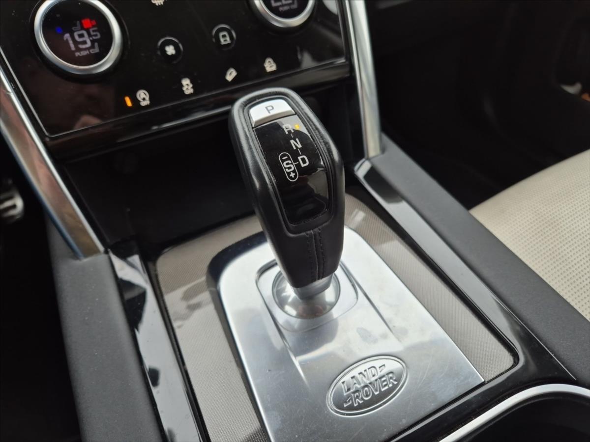 Land Rover Discovery Sport 2,0 D180 SE Land Rover Discovery Sport 2,0 D180 SE