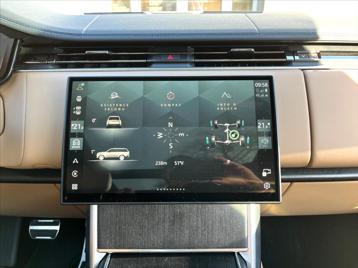 Land Rover Range Rover 3,0 SWB HSE D350 AWD Land Rover Range Rover 3,0 SWB HSE D350 AWD