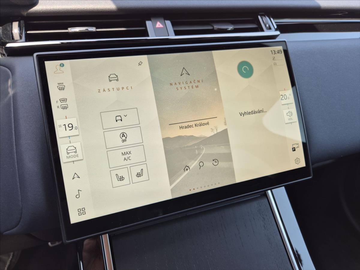 Land Rover Range Rover Velar 2,0 D200 AWD SE Land Rover Range Rover Velar 2,0 D200 AWD SE