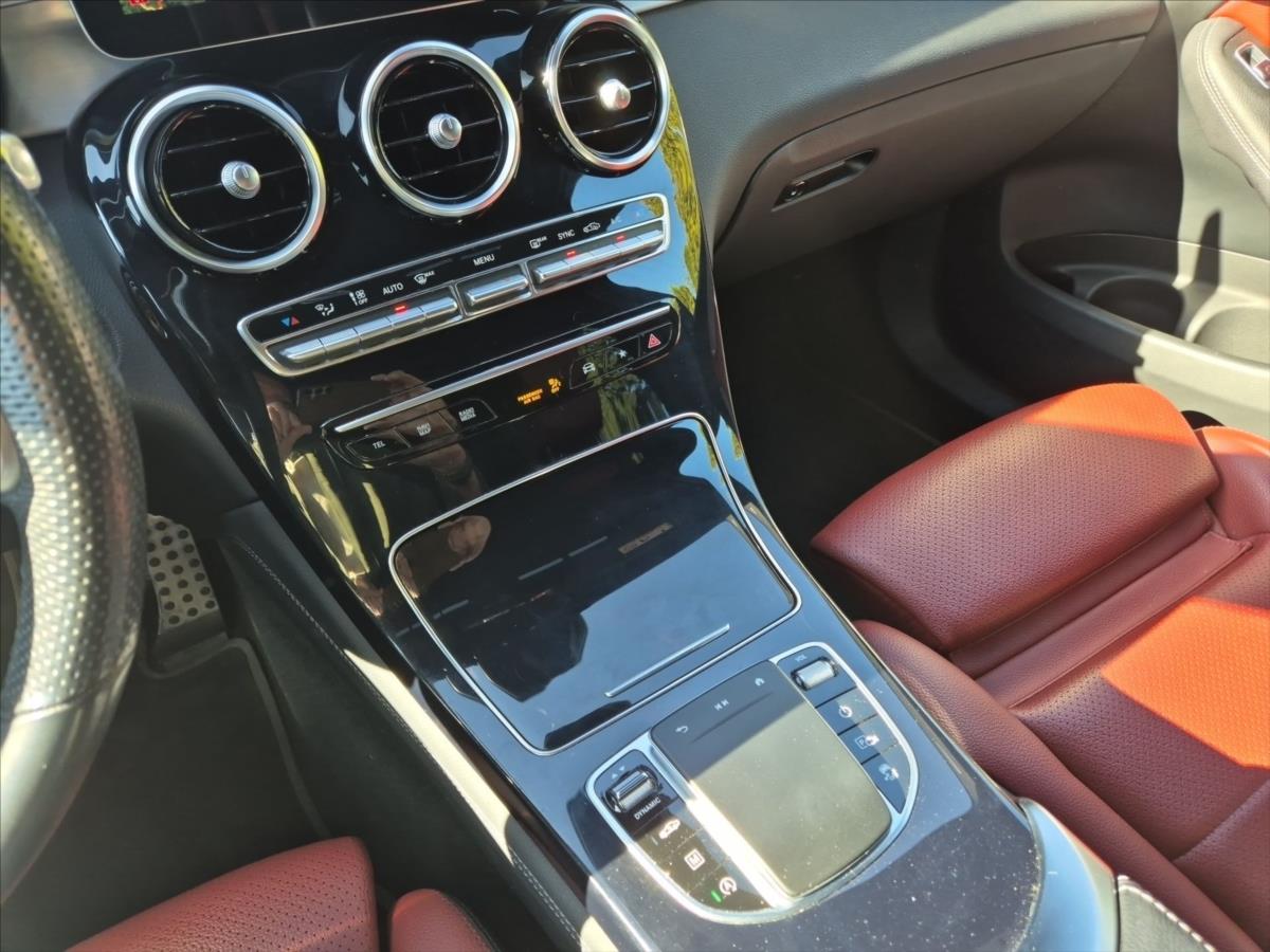 Mercedes-Benz GLC 2,0 300 d 4MATIC Coupe Mercedes-Benz GLC 2,0 300 d 4MATIC Coupe