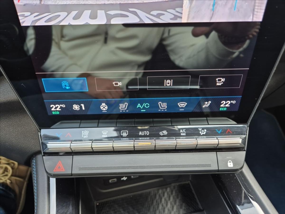 Renault Rafale 1,2 Esprit Alpine 4CONTROL Renault Rafale 1,2 Esprit Alpine 4CONTROL
