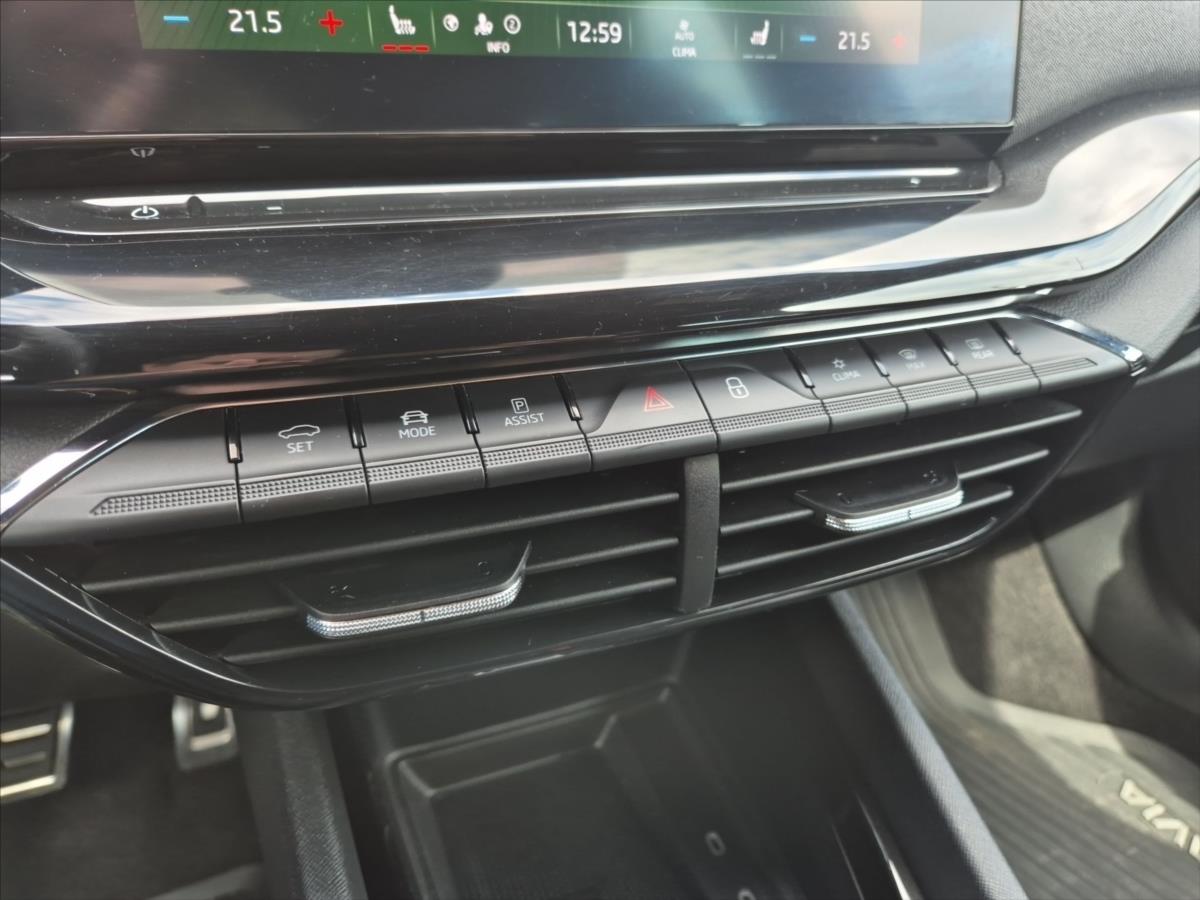 Škoda Octavia 2,0 TDi SportLine DSG Škoda Octavia 2,0 TDi SportLine DSG