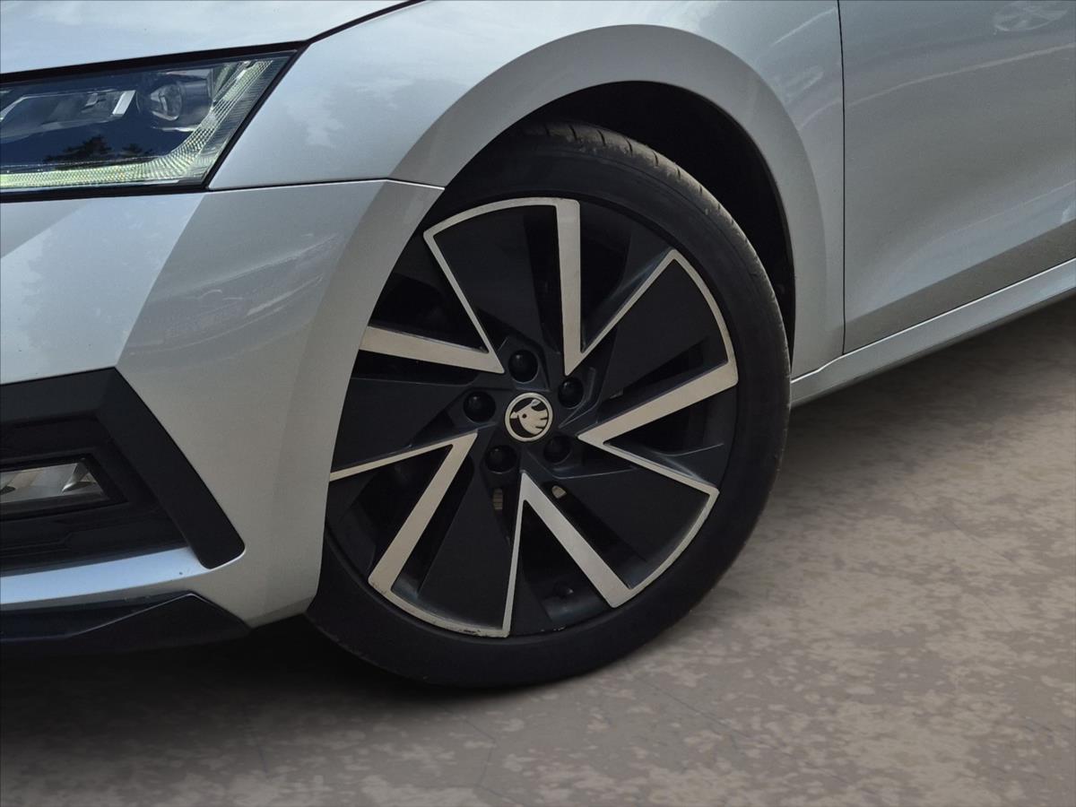 Škoda Octavia 2,0 TDi SportLine DSG Škoda Octavia 2,0 TDi SportLine DSG