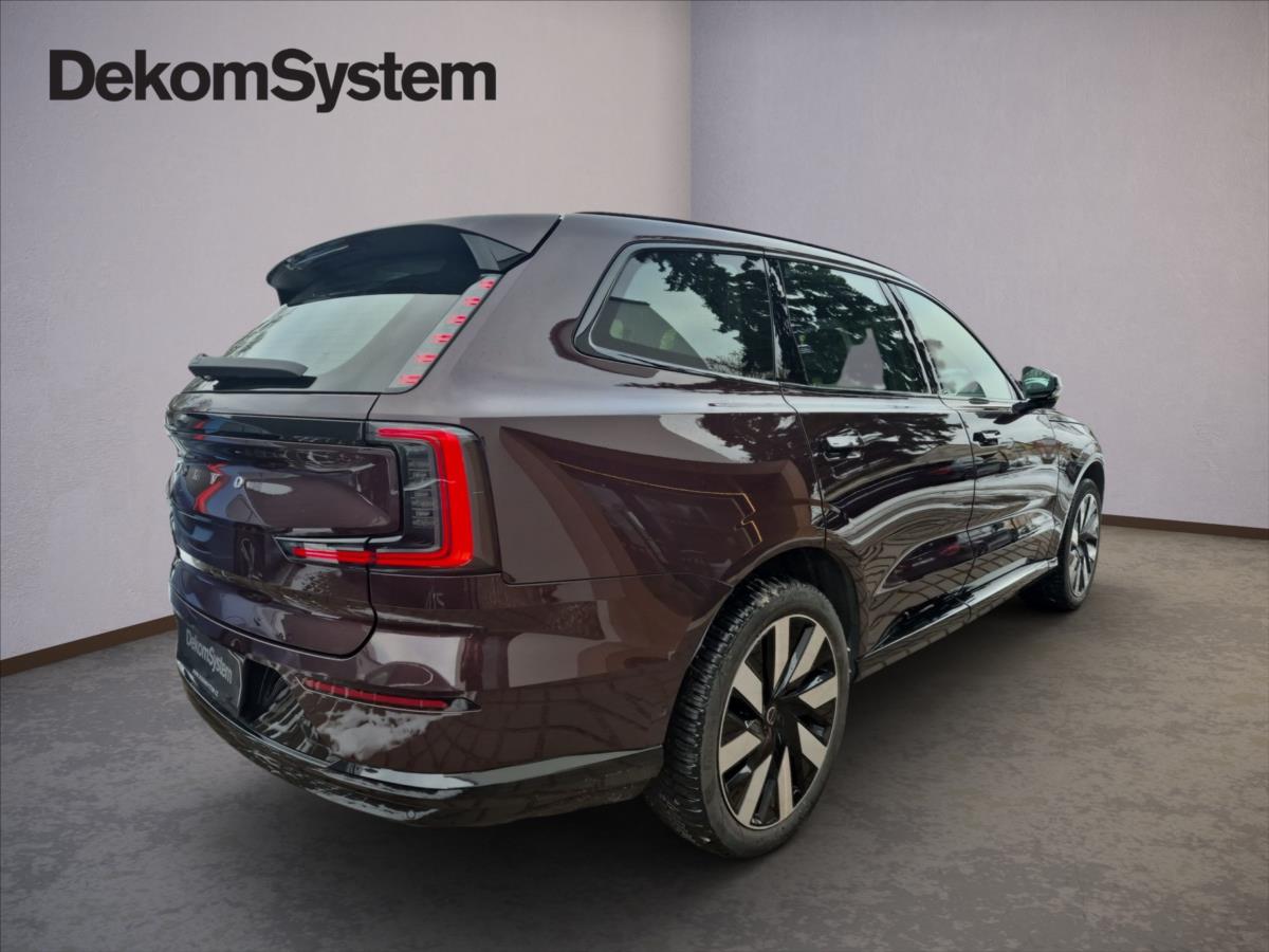 Volvo EX90 TWIN Performance 7 MÍST BOSE Volvo EX90 TWIN Performance 7 MÍST BOSE