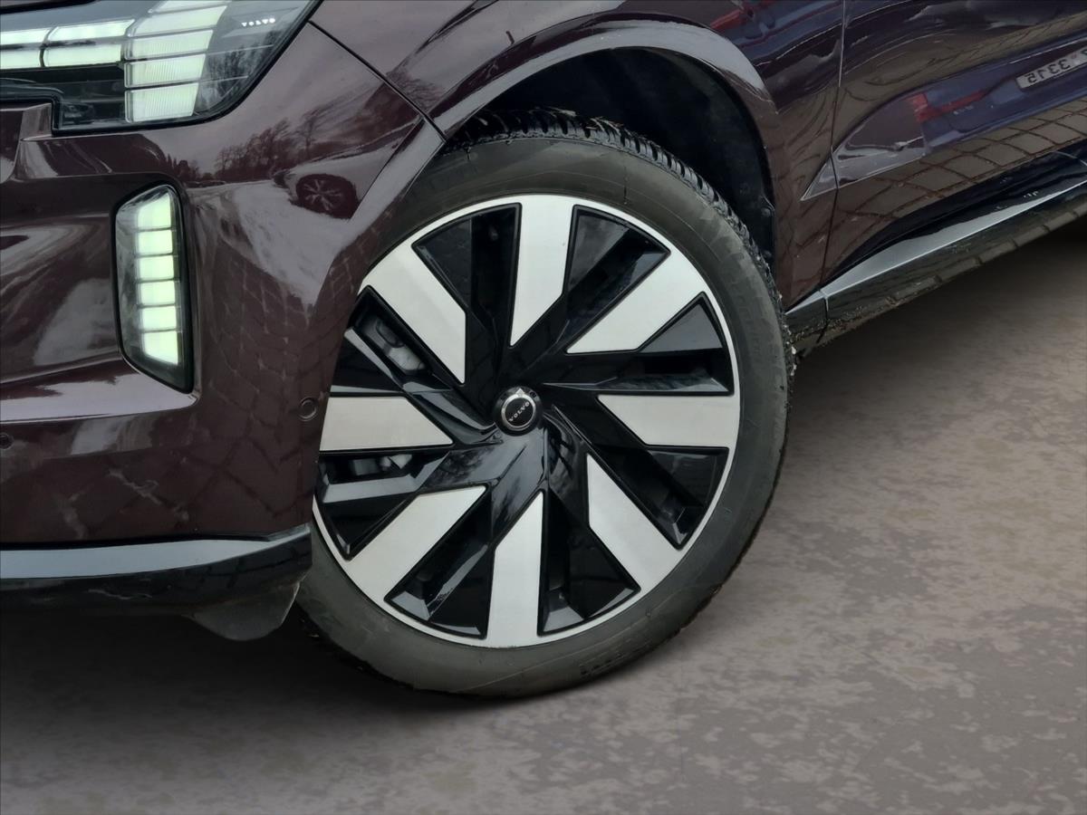 Volvo EX90 TWIN Performance 7 MÍST BOSE Volvo EX90 TWIN Performance 7 MÍST BOSE