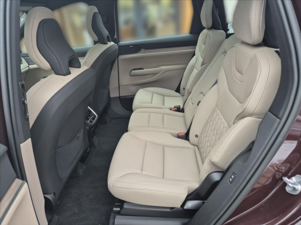 Volvo EX90 TWIN Performance 7 MÍST BOSE Volvo EX90 TWIN Performance 7 MÍST BOSE