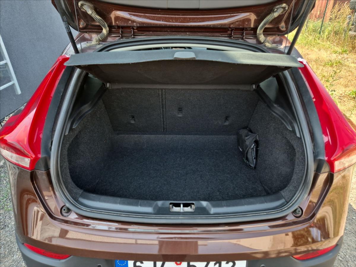 Volvo V40 2,0 D3 Cross Country Volvo V40 2,0 D3 Cross Country