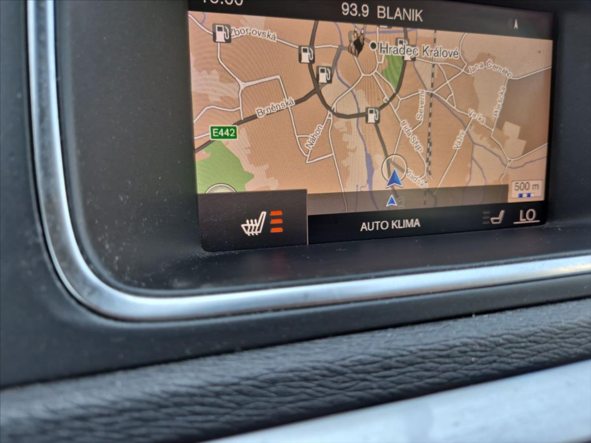 Volvo V40 2,0 D3 Cross Country Volvo V40 2,0 D3 Cross Country