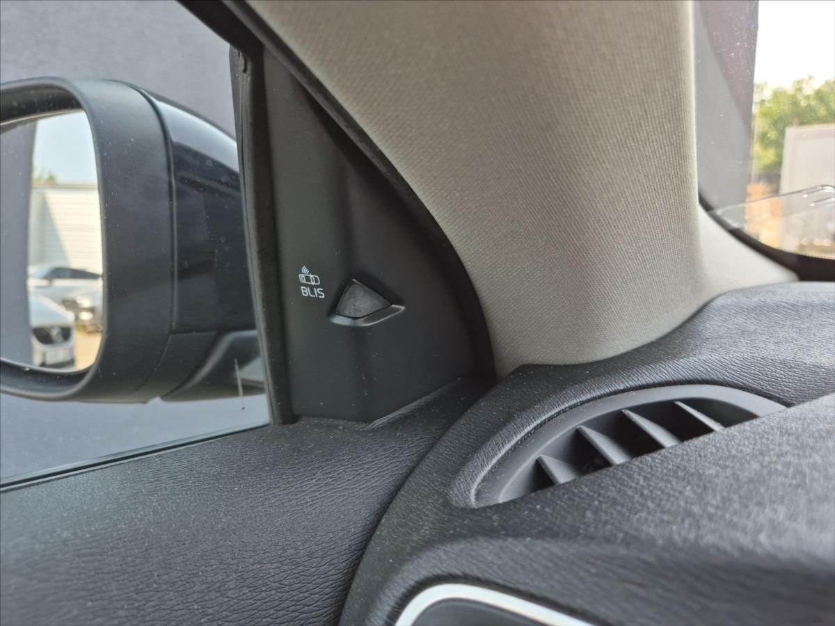 Volvo V40 2,0 D3 Cross Country Volvo V40 2,0 D3 Cross Country