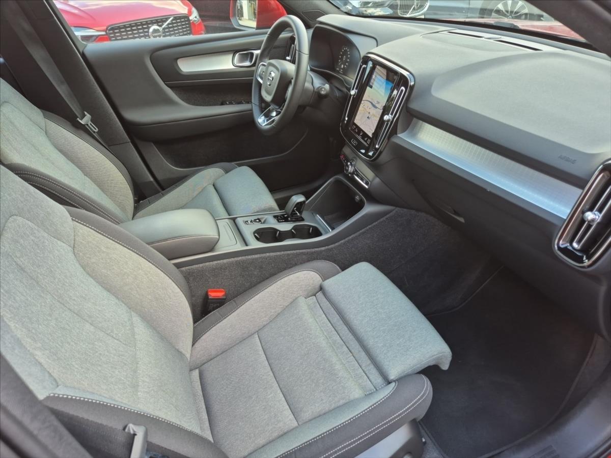 Volvo XC40 1,5 T2 FWD Momentum Volvo XC40 1,5 T2 FWD Momentum