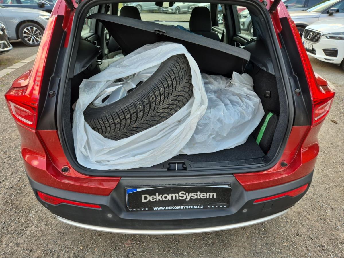 Volvo XC40 1,5 T2 FWD Momentum Volvo XC40 1,5 T2 FWD Momentum