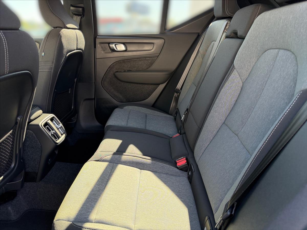 Volvo XC40 2,0 B3 Core 8273 Volvo XC40 2,0 B3 Core 8273