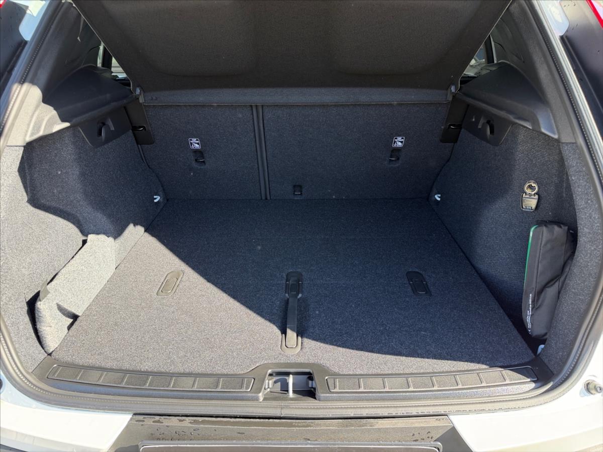 Volvo XC40 2,0 B3 Core 8273 Volvo XC40 2,0 B3 Core 8273