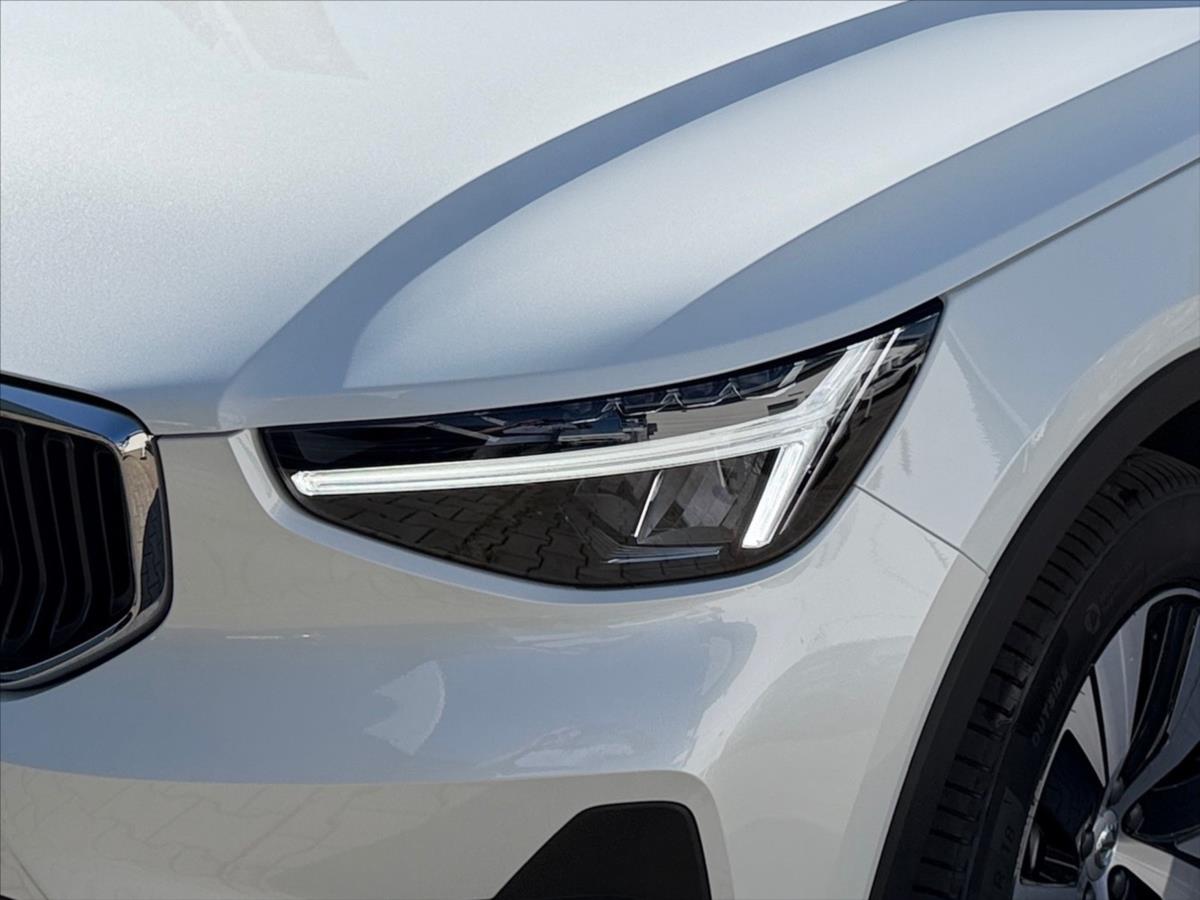 Volvo XC40 2,0 B3 Core 8273 Volvo XC40 2,0 B3 Core 8273