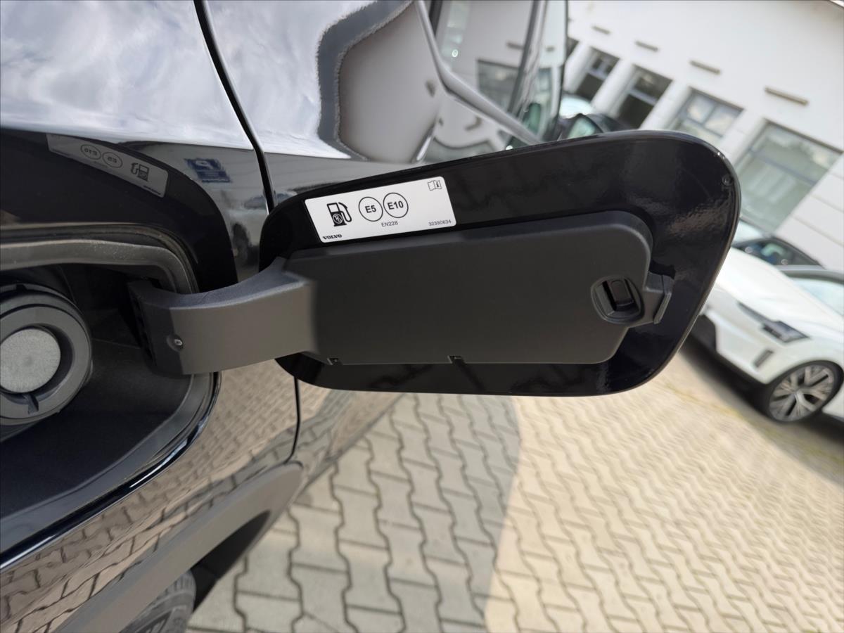 Volvo XC40 2,0 B3 Core 8378 Volvo XC40 2,0 B3 Core 8378