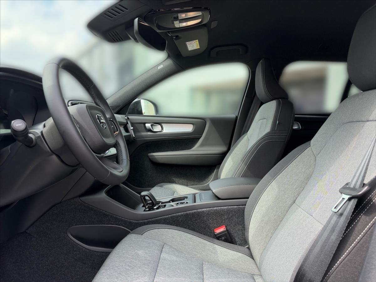 Volvo XC40 2,0 B3 Core 8378 Volvo XC40 2,0 B3 Core 8378