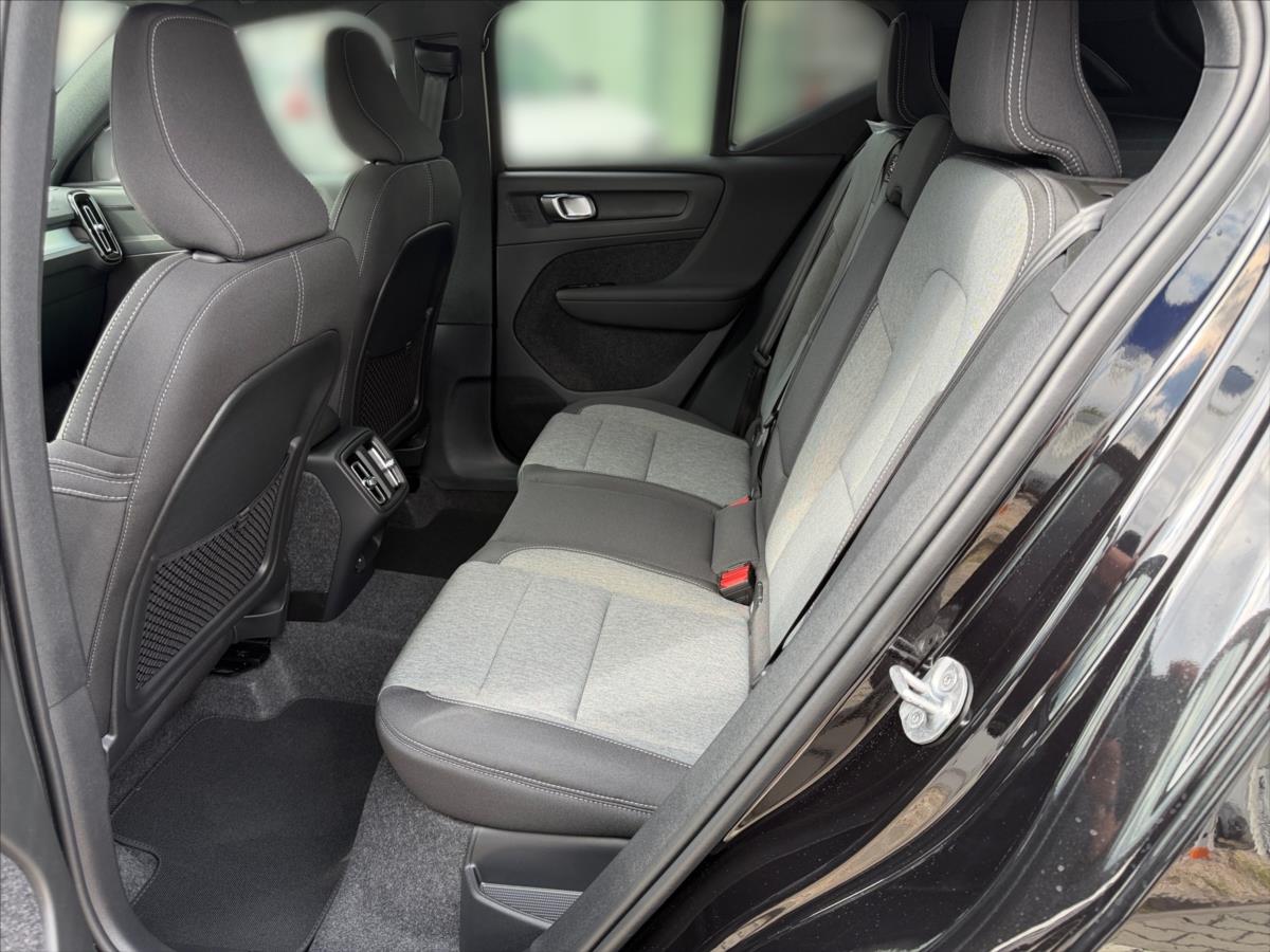 Volvo XC40 2,0 B3 Core 8378 Volvo XC40 2,0 B3 Core 8378