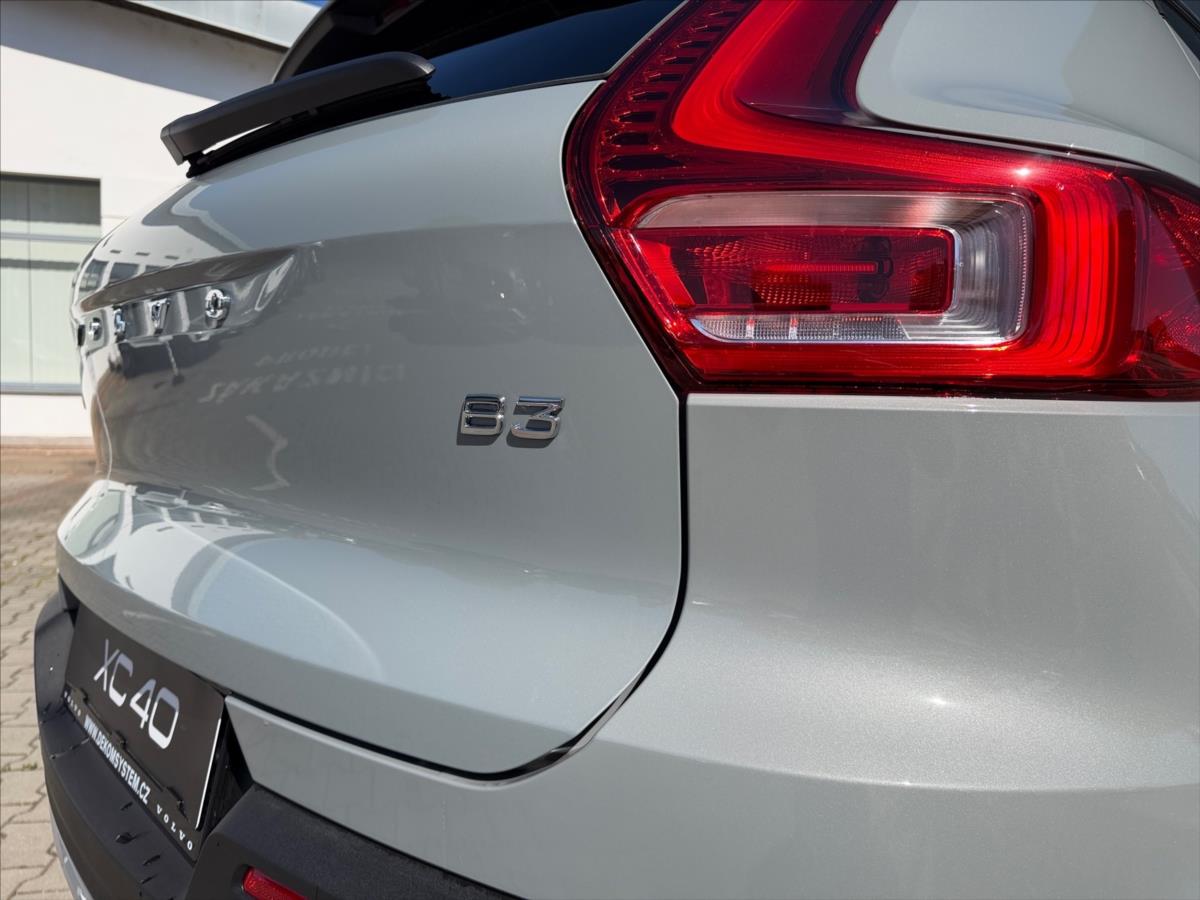 Volvo XC40 2,0 B3 Core 8438 Volvo XC40 2,0 B3 Core 8438