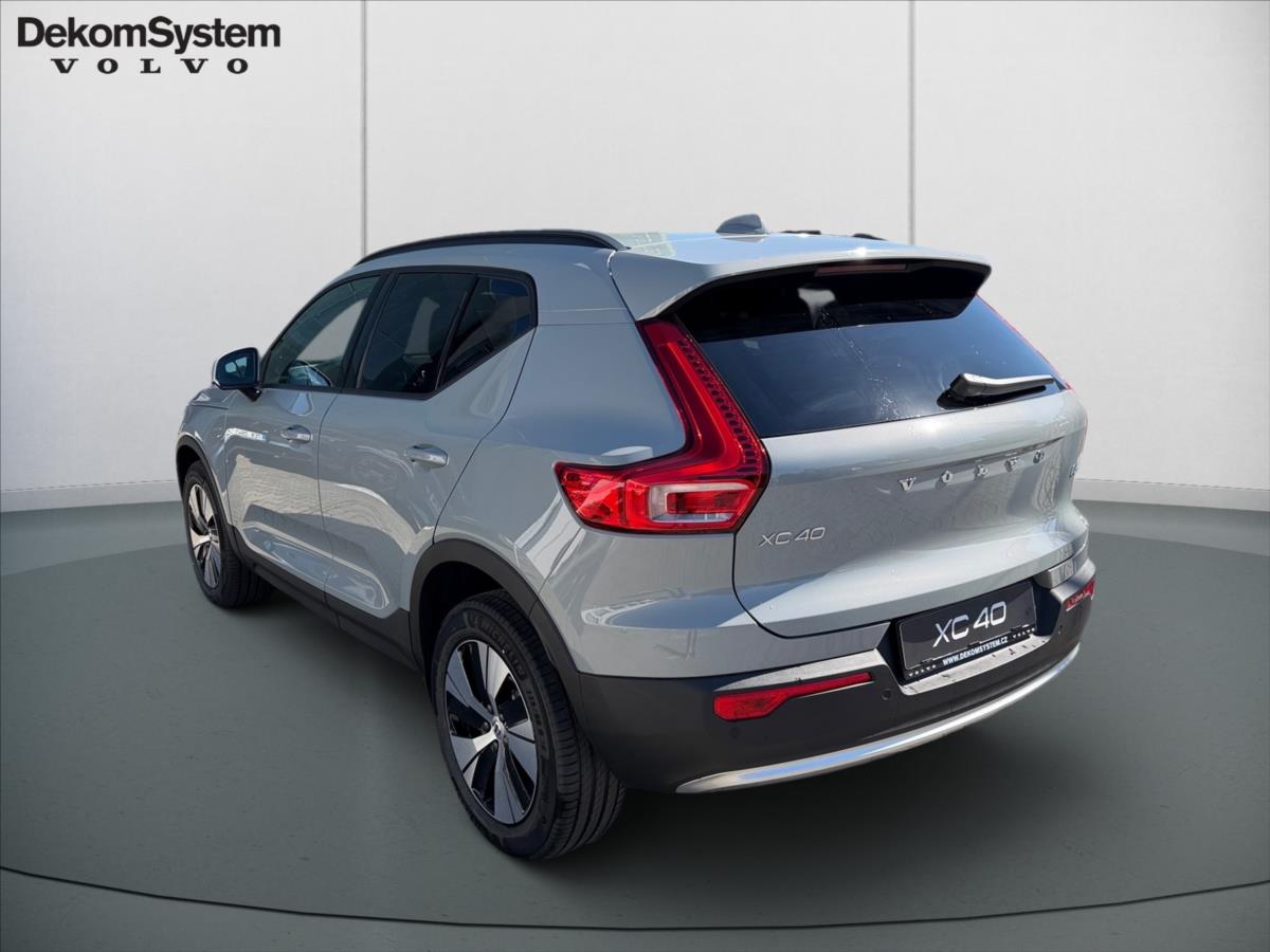 Volvo XC40 2,0 B3 Core 8438 Volvo XC40 2,0 B3 Core 8438