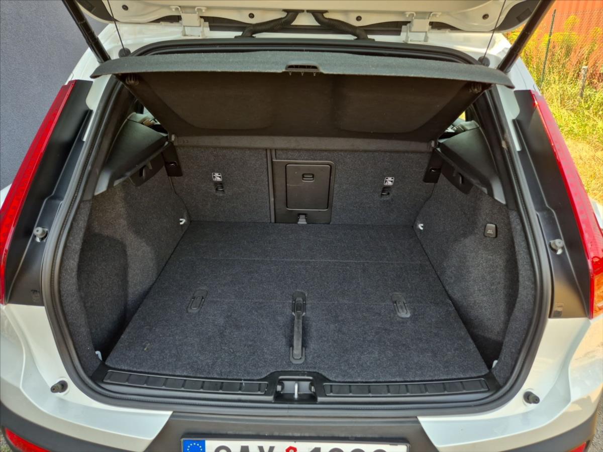 Volvo XC40 2,0 B3 Core Volvo XC40 2,0 B3 Core