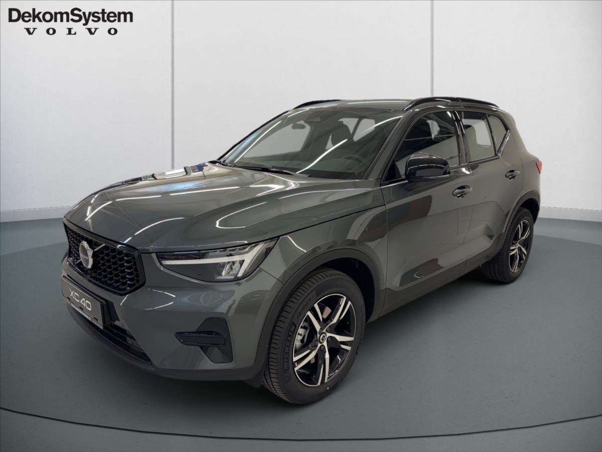Volvo XC40 2,0 B3 FWD Plus Dark 3321 Volvo XC40 2,0 B3 FWD Plus Dark 3321