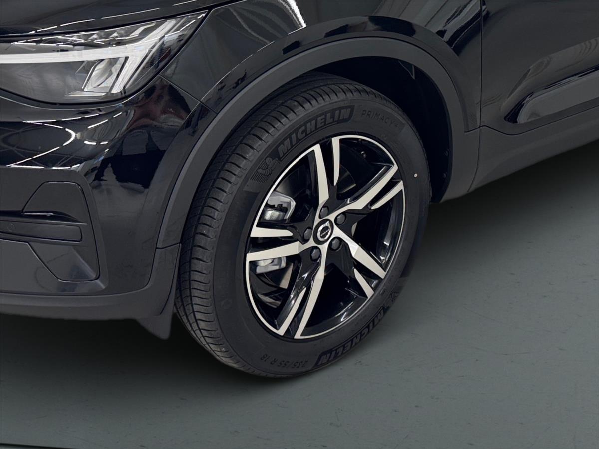 Volvo XC40 2,0 B3 FWD Plus Dark 8353 Volvo XC40 2,0 B3 FWD Plus Dark 8353
