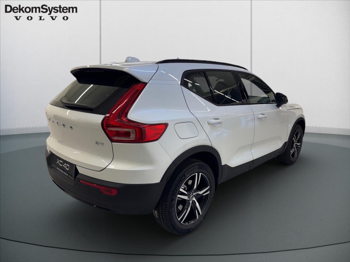 Volvo XC40 2,0 B3 Plus Dark 8247 Volvo XC40 2,0 B3 Plus Dark 8247