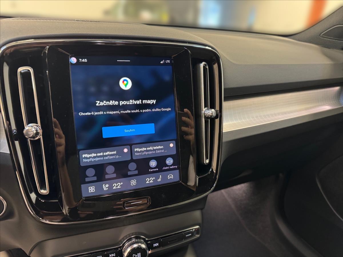Volvo XC40 2,0 B3 Plus Dark 8247 Volvo XC40 2,0 B3 Plus Dark 8247