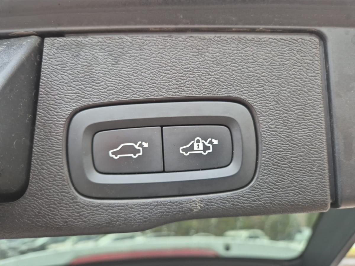 Volvo XC60 2,0 B4 AWD Inscription Volvo XC60 2,0 B4 AWD Inscription