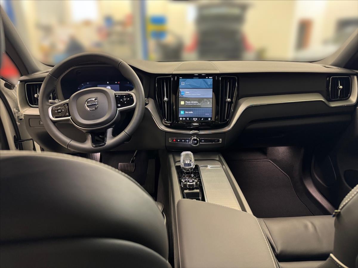 Volvo XC60 2,0 B5 AWD Plus Dark 5949 Volvo XC60 2,0 B5 AWD Plus Dark 5949