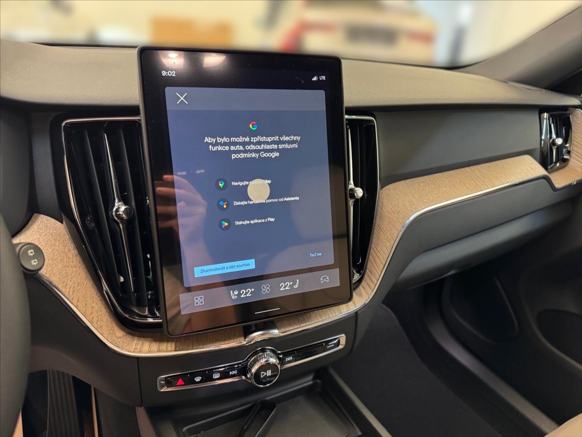 Volvo XC60 2,0 T6 AWD Plus Dark 6887 Volvo XC60 2,0 T6 AWD Plus Dark 6887