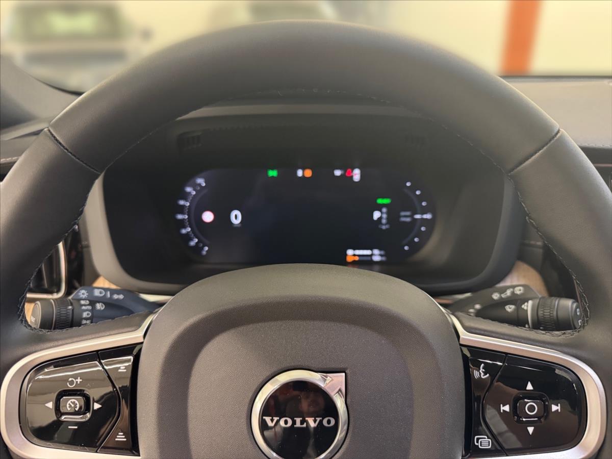 Volvo XC60 2,0 XC60T8 Ultra Dark 0347 Volvo XC60 2,0 XC60T8 Ultra Dark 0347