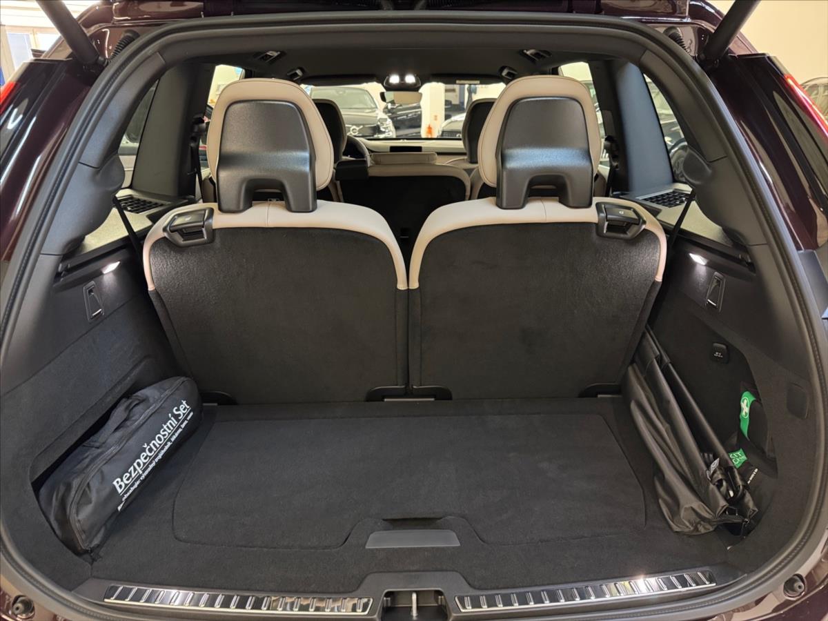 Volvo XC90 2,0 B5 AWD Bright Plus 1930 Volvo XC90 2,0 B5 AWD Bright Plus 1930