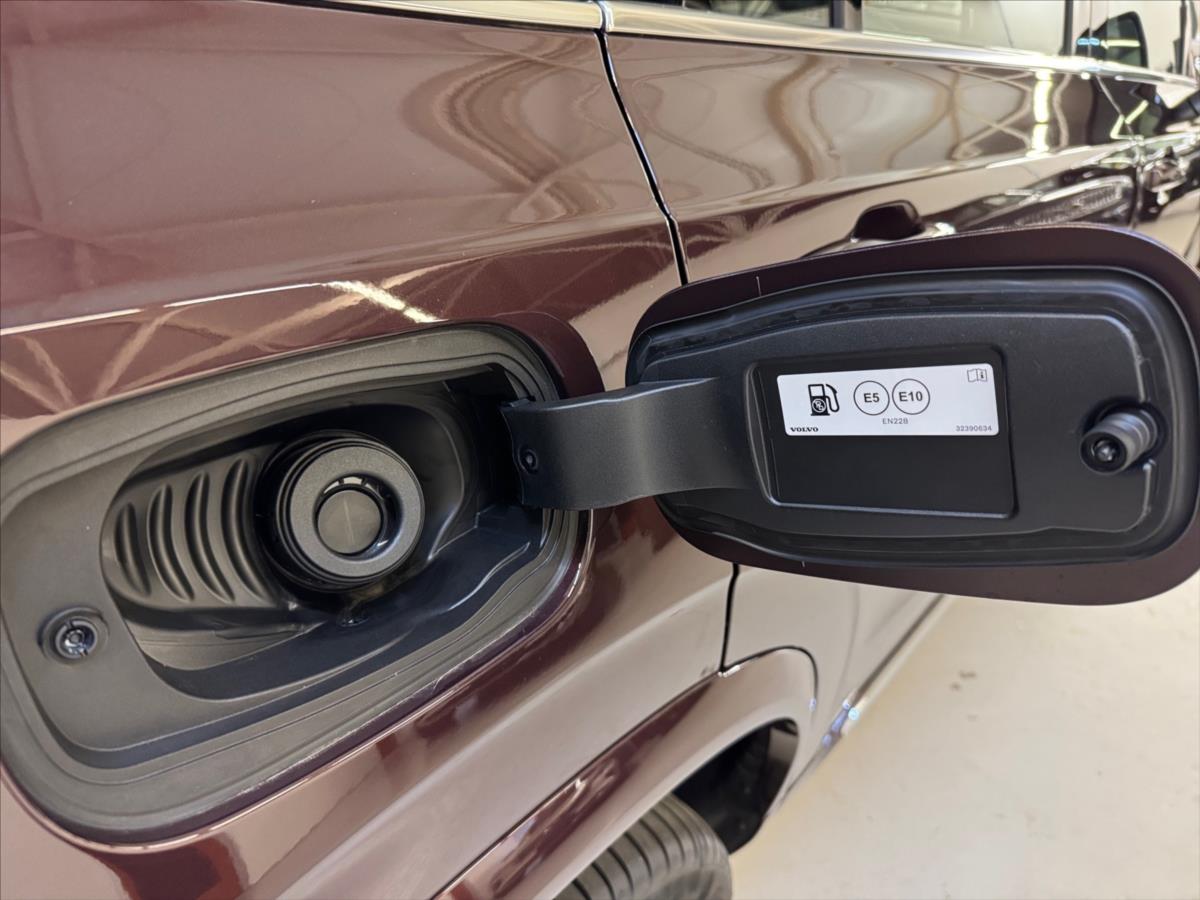 Volvo XC90 2,0 B5 AWD Bright Plus 1930 Volvo XC90 2,0 B5 AWD Bright Plus 1930