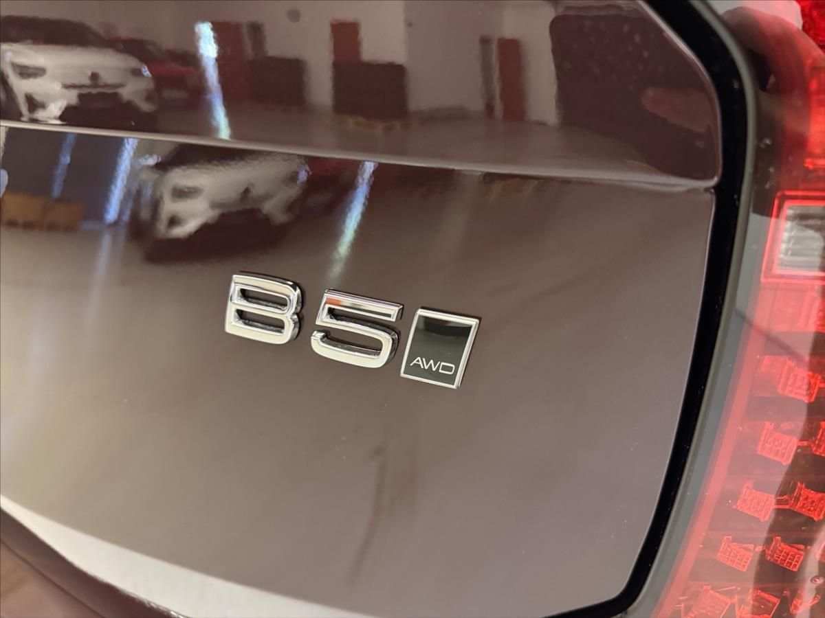 Volvo XC90 2,0 B5 AWD Bright Plus 1930 Volvo XC90 2,0 B5 AWD Bright Plus 1930