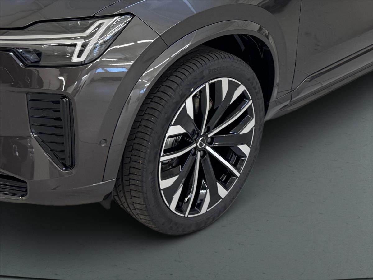 Volvo XC90 2,0 B5 AWD Dark Plus 2132 Volvo XC90 2,0 B5 AWD Dark Plus 2132