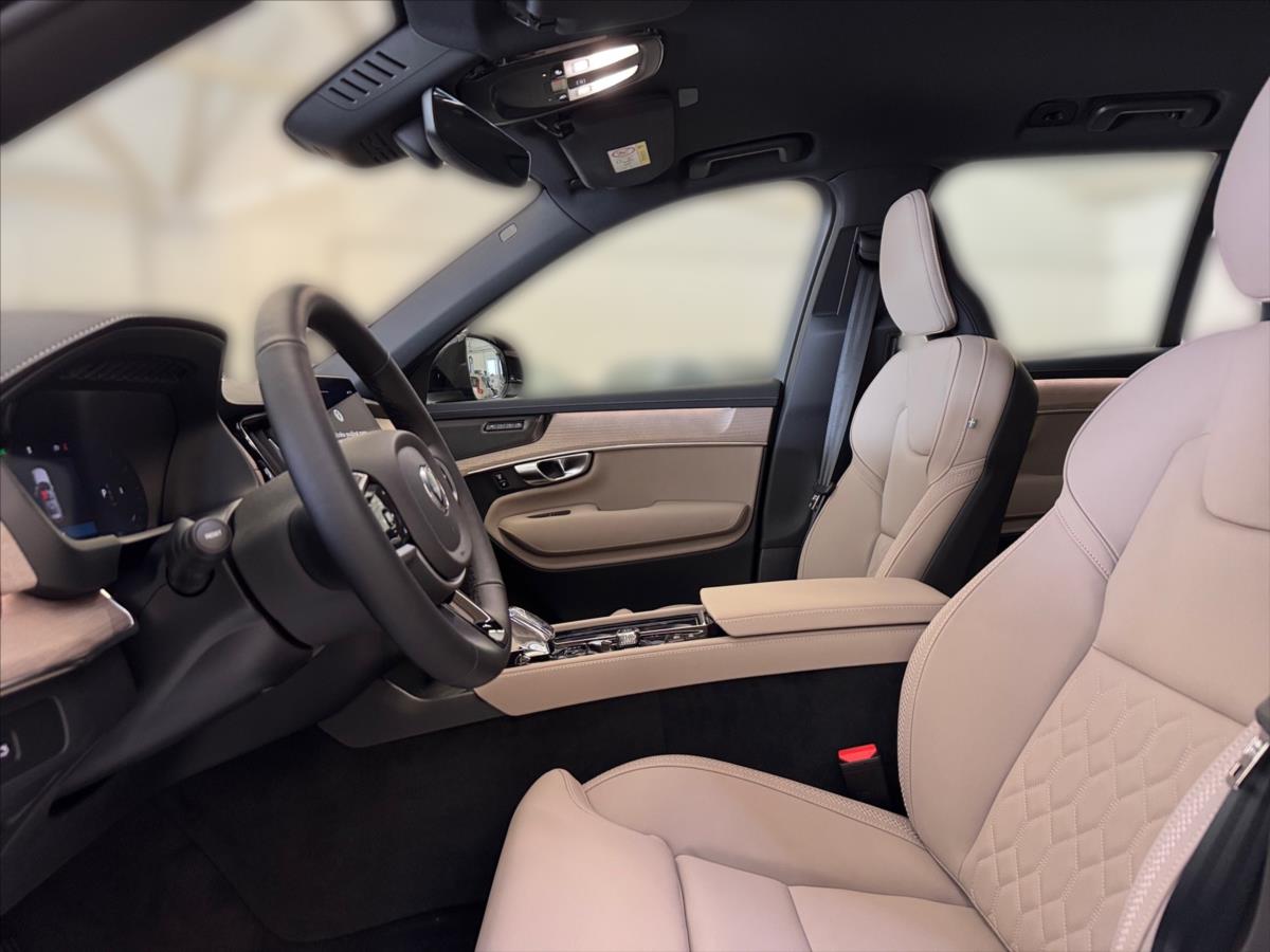 Volvo XC90 2,0 B5 AWD Dark Plus 2233 Plu Volvo XC90 2,0 B5 AWD Dark Plus 2233 Plu