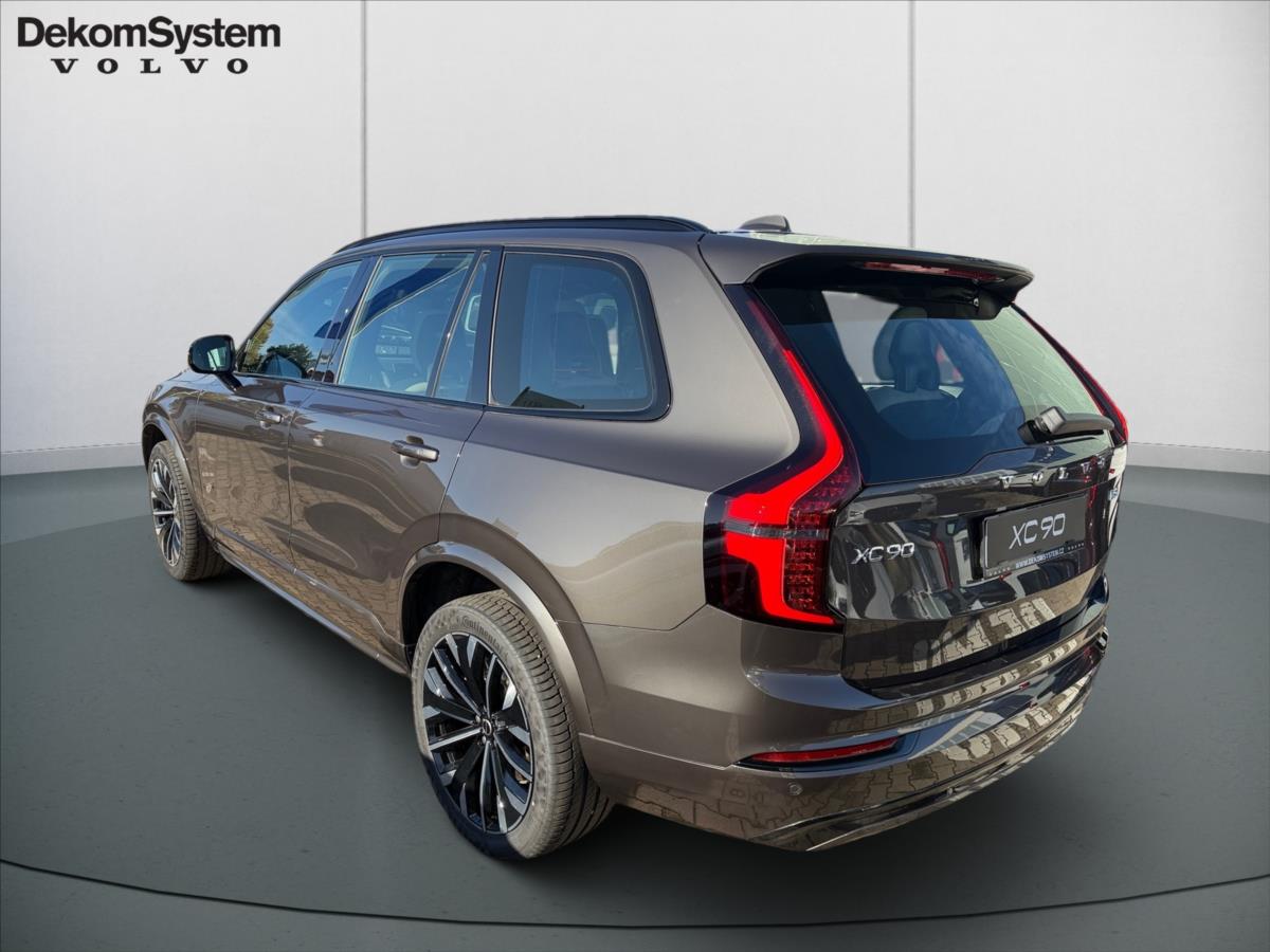 Volvo XC90 2,0 B5 AWD Plus Dark 6135 Volvo XC90 2,0 B5 AWD Plus Dark 6135