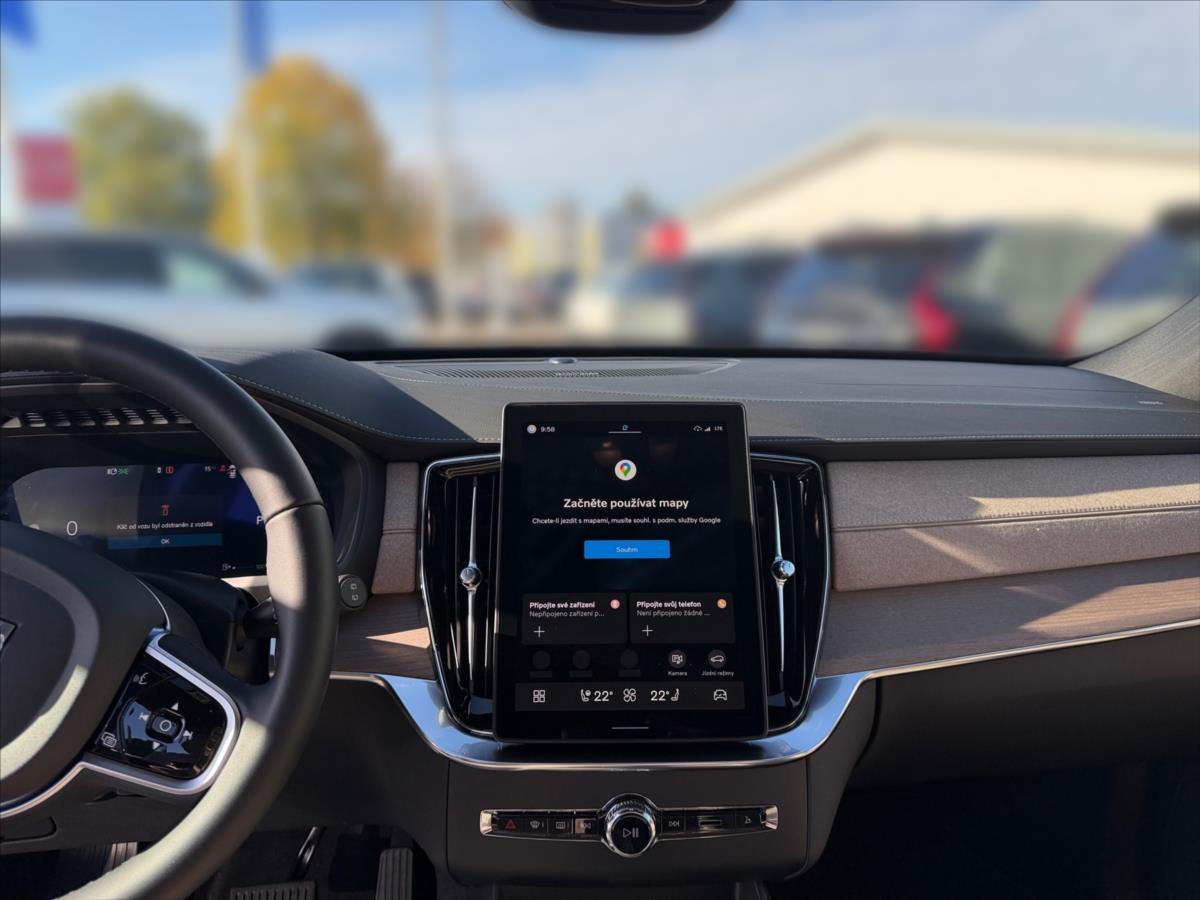 Volvo XC90 2,0 B5 AWD Plus Dark 6135 Volvo XC90 2,0 B5 AWD Plus Dark 6135