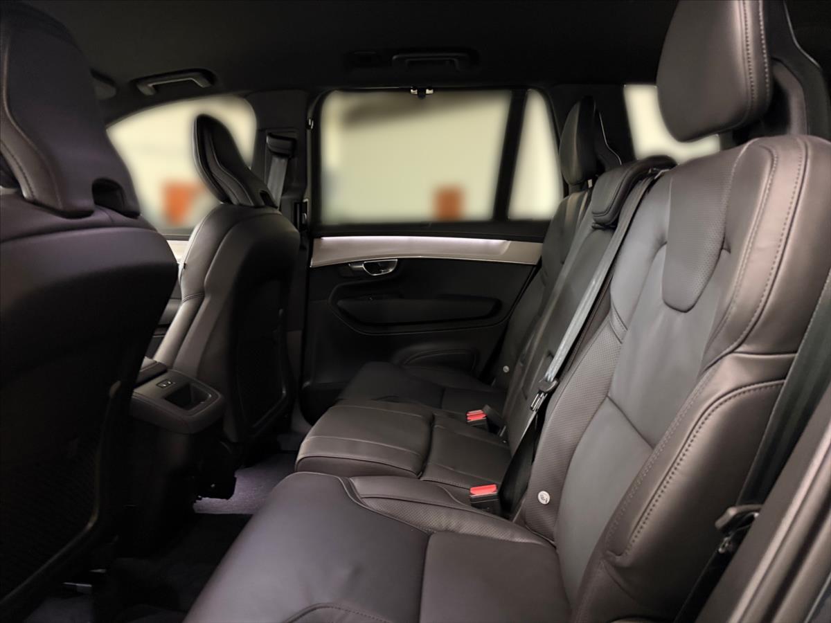 Volvo XC90 2,0 B5 Black Edition Volvo XC90 2,0 B5 Black Edition